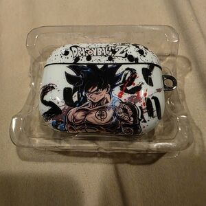 Dragon Ball Z Wireless Earbuds Case - Black and White